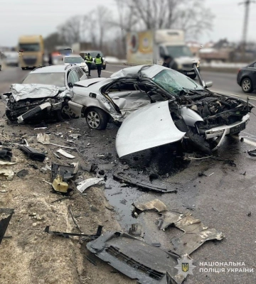 Жахлива аварія на Львівщині: один загинув, троє у лікарні