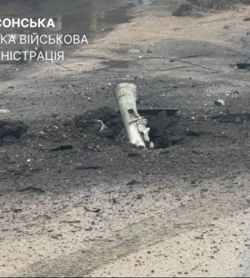 Війська РФ обстріляли маршрутку у Херсоні: загинула людина, є поранені