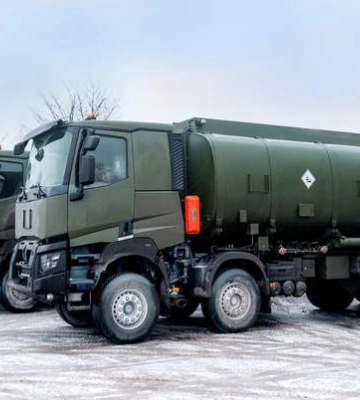 Замість пікапів - паливозаправники: вінничани впровадили новий напрямок допомоги ЗСУ