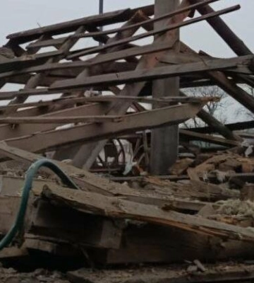 Двоє поранених і руйнування: ворог атакував Дніпропетровщину