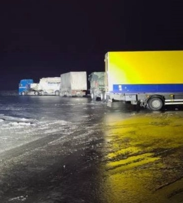 Крижаний дощ: частина окружної Харкова – непроїзна, траси відкрили