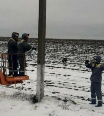 Из-за непогоды отключение электроэнергии произошло в пяти районах Одесской области: энергетики ликвидируют последствия