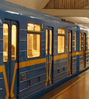 У Києві зупинено рух метро