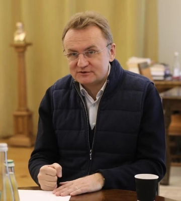 "На карте 40 тысяч": мэр Львова Садовый откровенно рассказал, куда уходит его зарплата