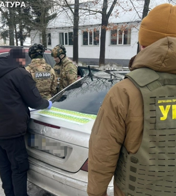 6000 евро с человека: в Ровенской области 18-летний парень организовал незаконный выезд военнообязанных за границу