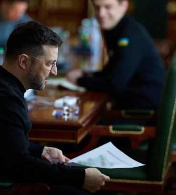 «Мы одинаковы и имеем одинаковые права»: Зеленский высказался о ЛГБТ и общественных предрассудках