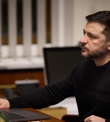 Большинство украинцев продолжают сохранять доверие к президенту – опрос