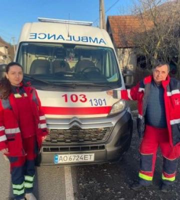 Екстрена медична допомога Міжгір’я: медики 18 хвилин виривали життя 80-річного чоловіка з лап клінічної смерті