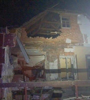 Враг снова атаковал жилой квартал в Сумах: пострадала пожилая женщина