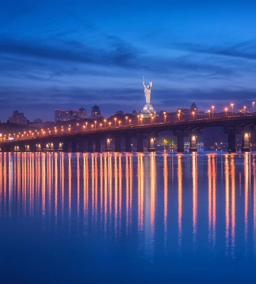 Нові правила пересування мостом Патона у Києві: про що попереджають містян