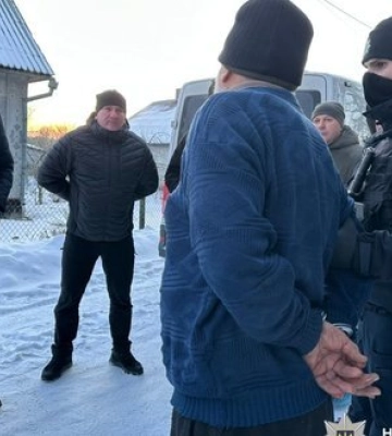 Підозрюваний у вбивстві 5 людей у пункті розміщення ВПО на Рівненщині помер у СІЗО, - прокуратура