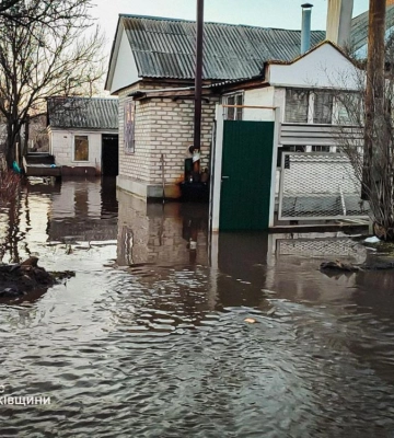 Рятувальники ліквідували три пожежі після обстрілів
