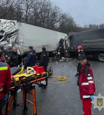 У подвійній ДТП біля Львова загинув 59-річний водій вантажівки