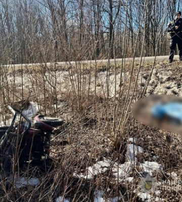 Смертельна аварія на Волині: під колесами авто загинув літній водій електроскутера 