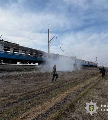 Россияне на Днепропетровщине ударили по вагону пригородного поезда, погиб человек