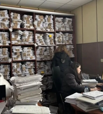 Технічний та кадровий колапс: як виживає Дніпровський суд Києва без тепла та світла