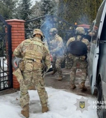 У Львові чоловіки викрали підлітка та тримали його у шафі, вимагаючи вигаданий борг