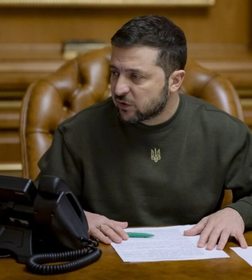 Зеленський у лютому провів понад 30 міжнародних зустрічей та 11 телефонних розмов
