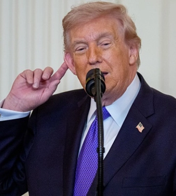 Трамп заявив про "безмежні" запаси зброї США