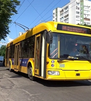 На левом берегу Киева с 3 марта постепенно возобновляют работу электротранспорта