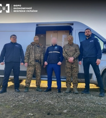 Правоохоронці Одещини передали військовим дрони, куплені за кошти підприємства, яке намагалося незаконно експортувати&amp;hellip;