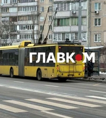 На лівому березі Києва відновлюють роботу електротранспорту