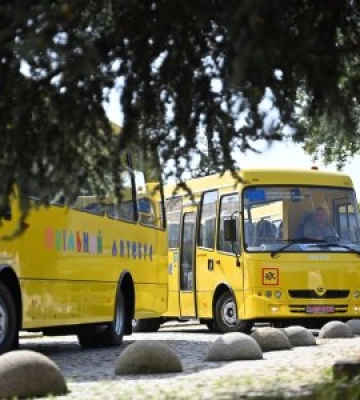 Закарпаття отримає понад 88 млн грн на нові шкільні автобуси: хто їх першочергово отримає