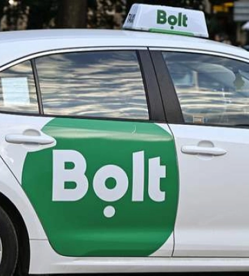 Сервис с "сюрпризом": такси Bolt запускает новую услугу в Украине