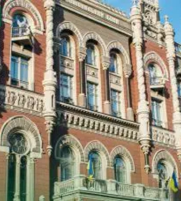 Долар злетів до нового максимуму: офіційний курс валют на 5 березня