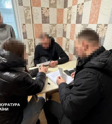 У Рівному псевдопосередник вимагав від підприємиці 30 000$ за «вирішення питання»