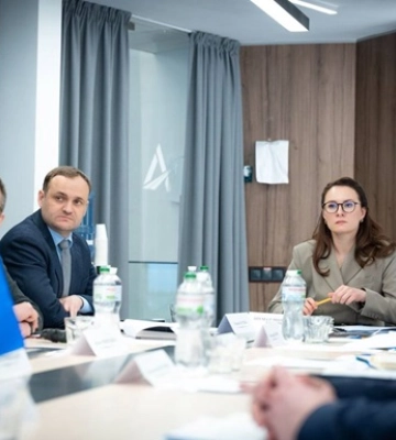 В Івано-Франківську оголосили ще 4 тендери на ремонт доріг: де саме лататимуть ями
