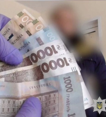 У Київській області викрили чоловіка, який збував зброю: йому повідомили про підозру