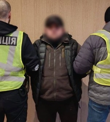 Танці на меморіалі на Майдані: поліція склала протокол на іноземця. ВIДЕО
