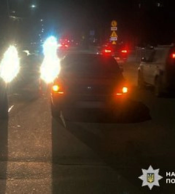 Зазнав травмувань 64-річний пішохід – поліцейські встановлюють обставини ДТП на проспекті Богоявленському