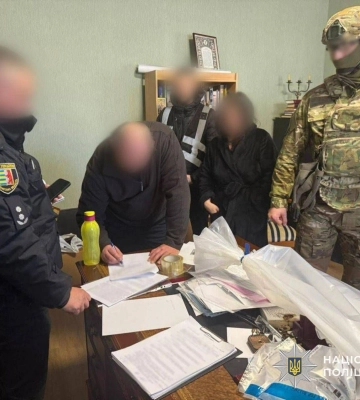 На Закарпатті поліція підозрює підприємця у незаконному видобутку цеоліту – збитки перевищують 11 млн грн