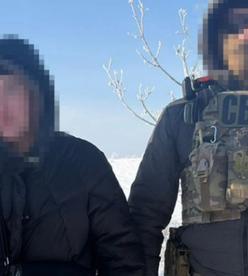 СБУ запобігла теракту на Донеччині – агентку РФ затримали біля ТЦК, коли вона чекала на дрон з вибухівкою