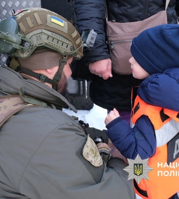 «Білі янголи» вивезли з Миколаївки 6 мирних жителів