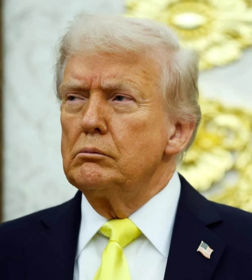 Трамп заявив, що у України зараз "ще менше карт" і звинувачує Київ у гальмуванні перемовин
