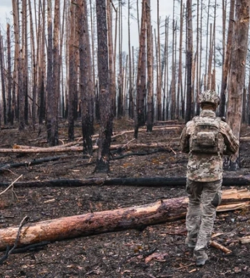 «Обнаруженный враг долго не живет». Боец батальона SIGNUM с позиции — о тяжелой ситуации в Ямполе, погоде «на нашей стороне» и дронах