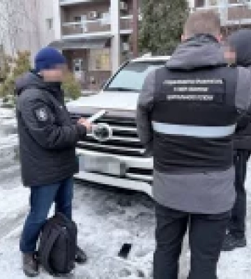 У Києві працівники ТЦК заробляли на «ухилянтах» до 60 000 доларів