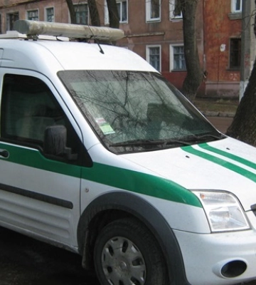 Угорщина викрала авто і співробітників - Ощадбанк