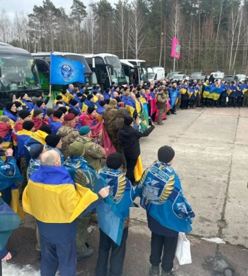 Девʼятеро захисників України з Одещини повернулися з російського полону під час обміну 5 березня