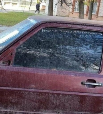 У Львові евакуюють ще 23 занедбані автомобілі з вулиць міста