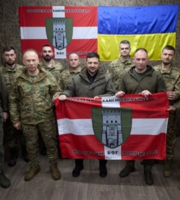 Зеленський поспілкувався з воїнами, які боронять Костянтинівку