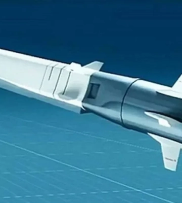 РФ атакует Киев гиперзвуковыми ракетами Циркон, вероятно, с кассетной боевой частью