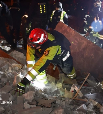 Россия массированно атаковала Украину баллистикой: есть попадание по дому и пострадавшие