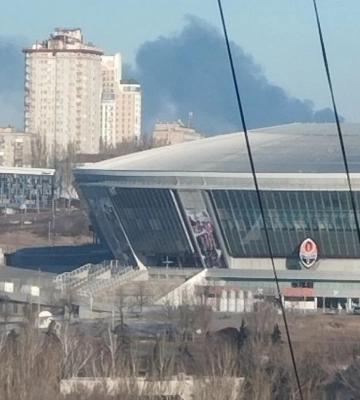 В оккупированном Донецке прогремели взрывы: над городом поднялся дым