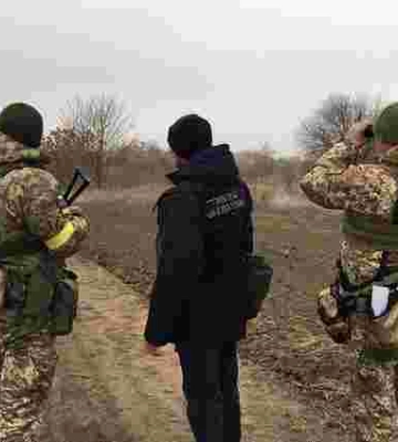 На Волині прикордонник без перевірок випустив із країни 24 чоловіків: як покарали