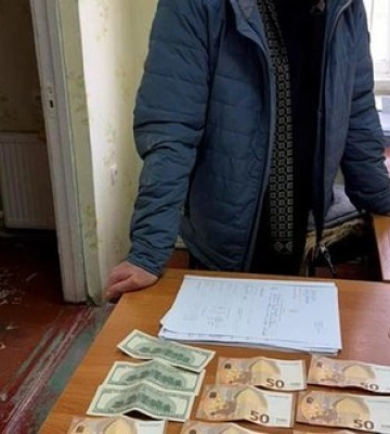 ВАКС узяв під варту суддю Ренійського райсуду Одеської області, підозрюваного в отриманні хабаря