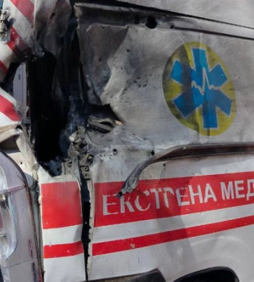 На Миколаївщині російський дрон атакував автомобіль «швидкої», є поранені